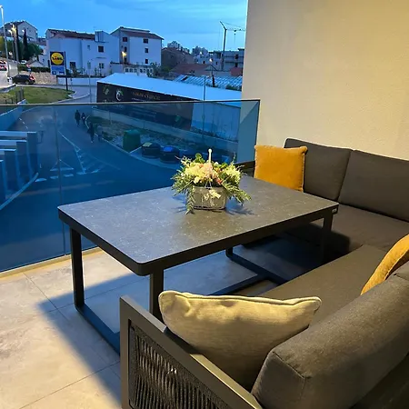 Daire Harmony Luxe Private Garage And Terrace *