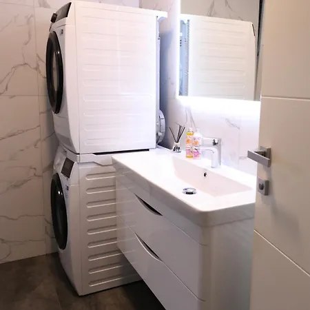 Harmony Luxe Private Garage And Terrace Апартаменти *