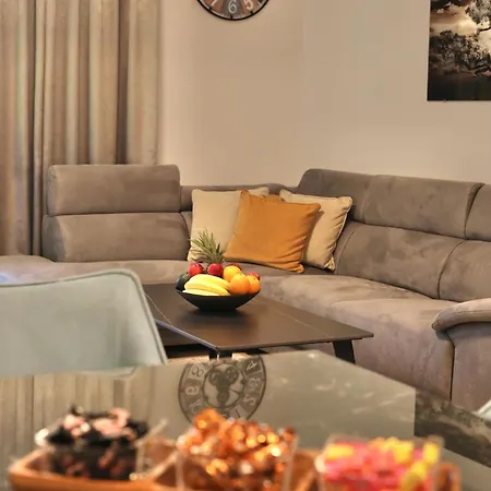 Harmony Luxe Private Garage And Terrace Апартаменти *