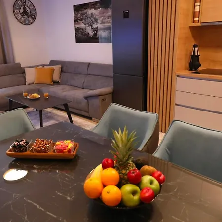 Апартаменти Harmony Luxe Private Garage And Terrace Спліт