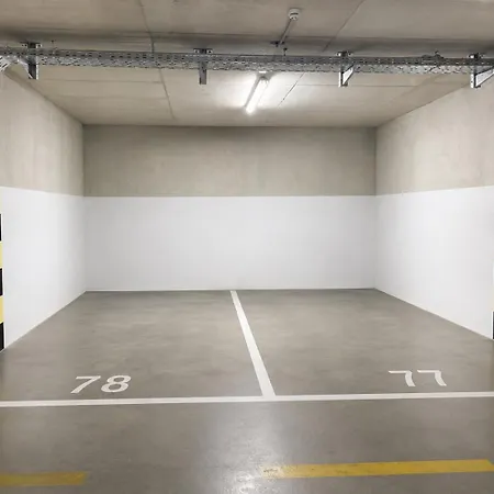 Harmony Luxe Private Garage And Terrace Апартаменти *