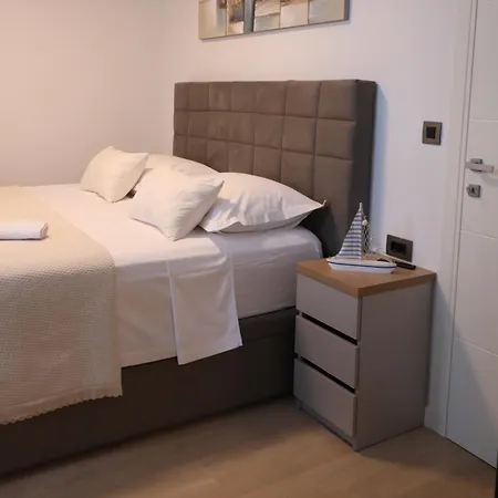 Luxury Harmony Apartment